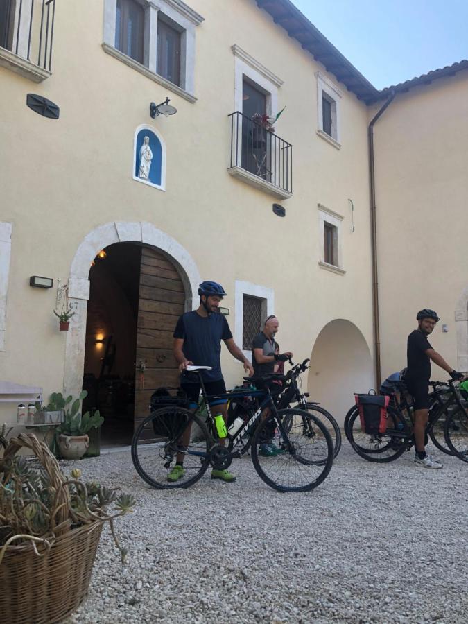 Dimora Dell'Arte Hotel Navelli Buitenkant foto