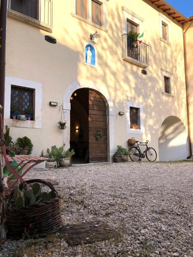 Dimora Dell'Arte Hotel Navelli Buitenkant foto