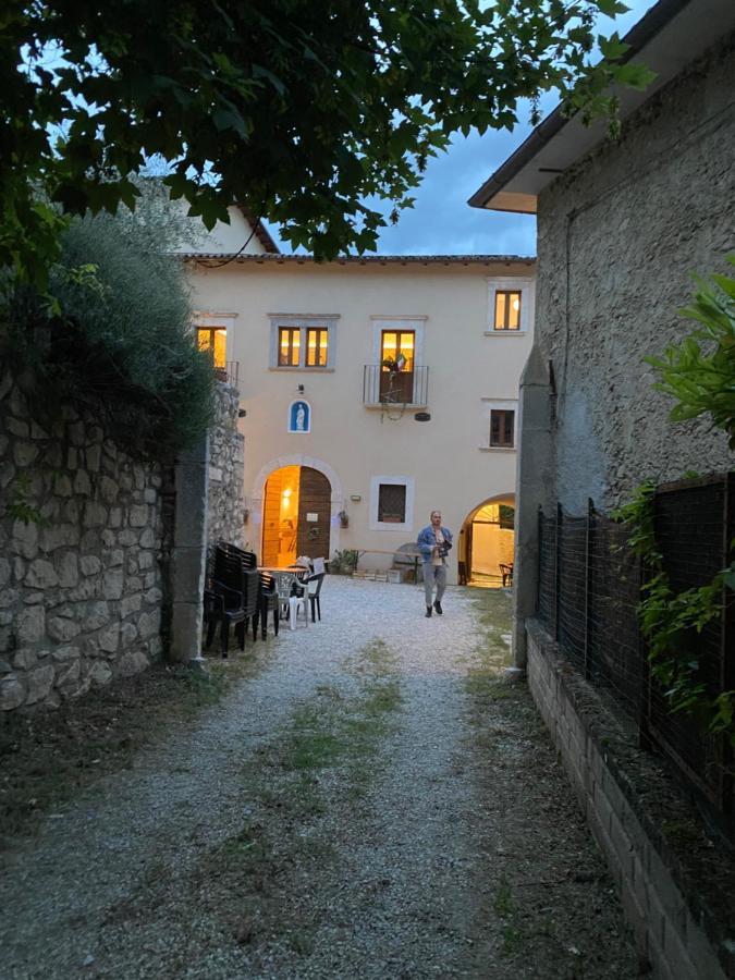Dimora Dell'Arte Hotel Navelli Buitenkant foto