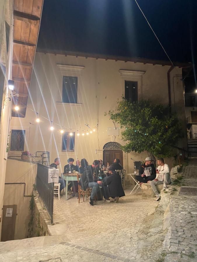 Dimora Dell'Arte Hotel Navelli Buitenkant foto