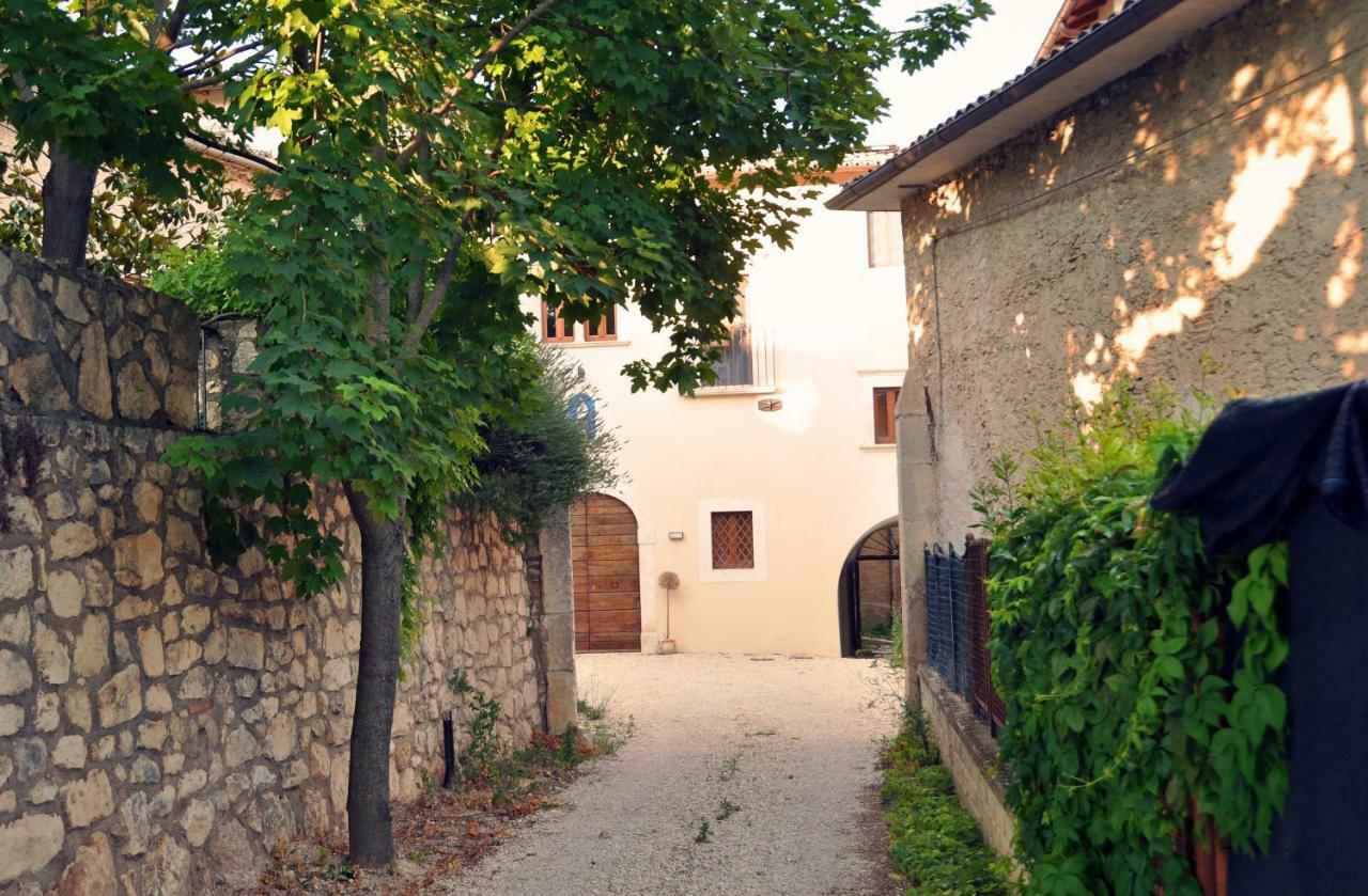 Dimora Dell'Arte Hotel Navelli Buitenkant foto
