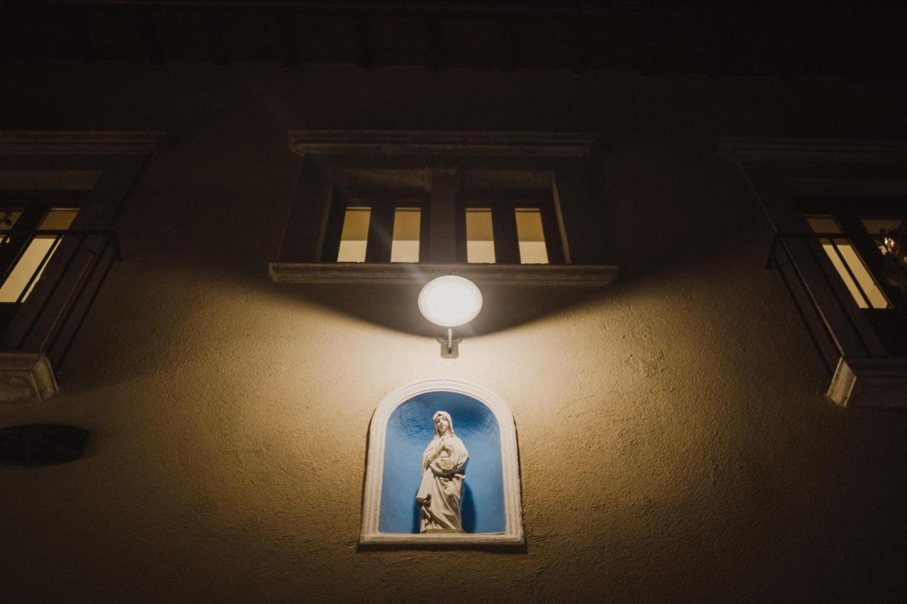 Dimora Dell'Arte Hotel Navelli Buitenkant foto